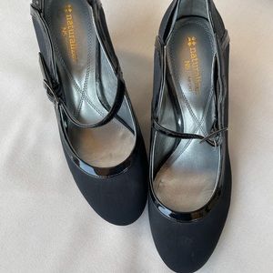 Naturalizer N5 comfort shoes